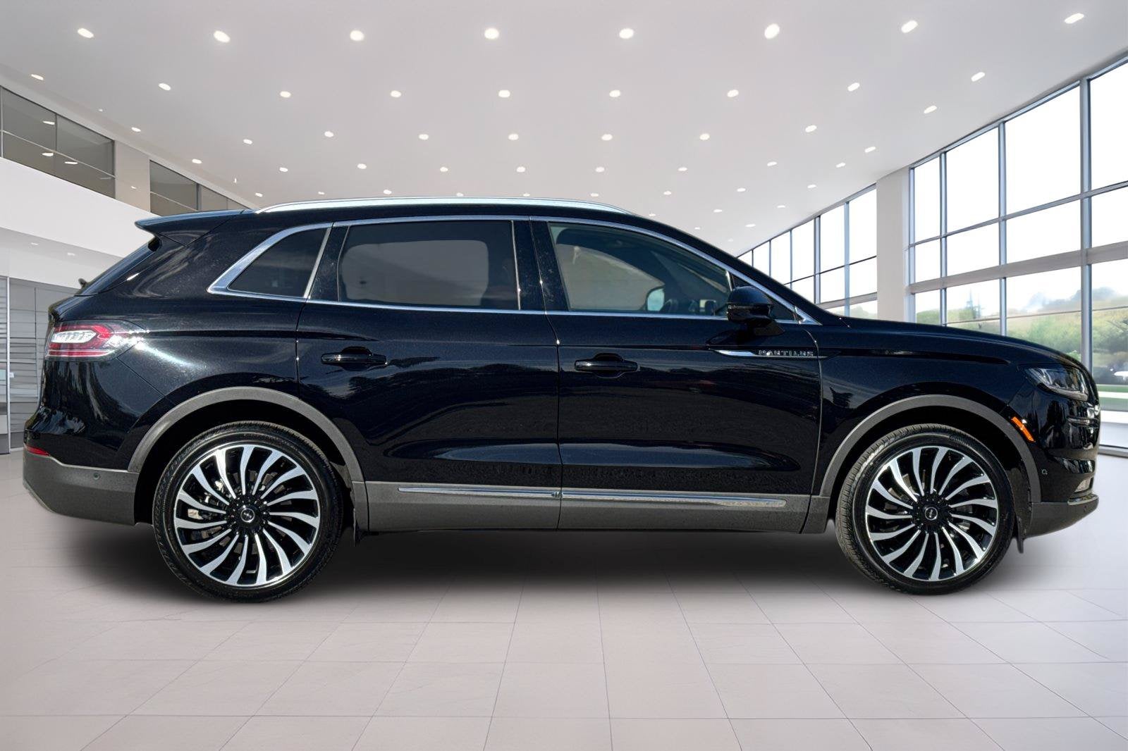 2023 Lincoln Nautilus Black Label