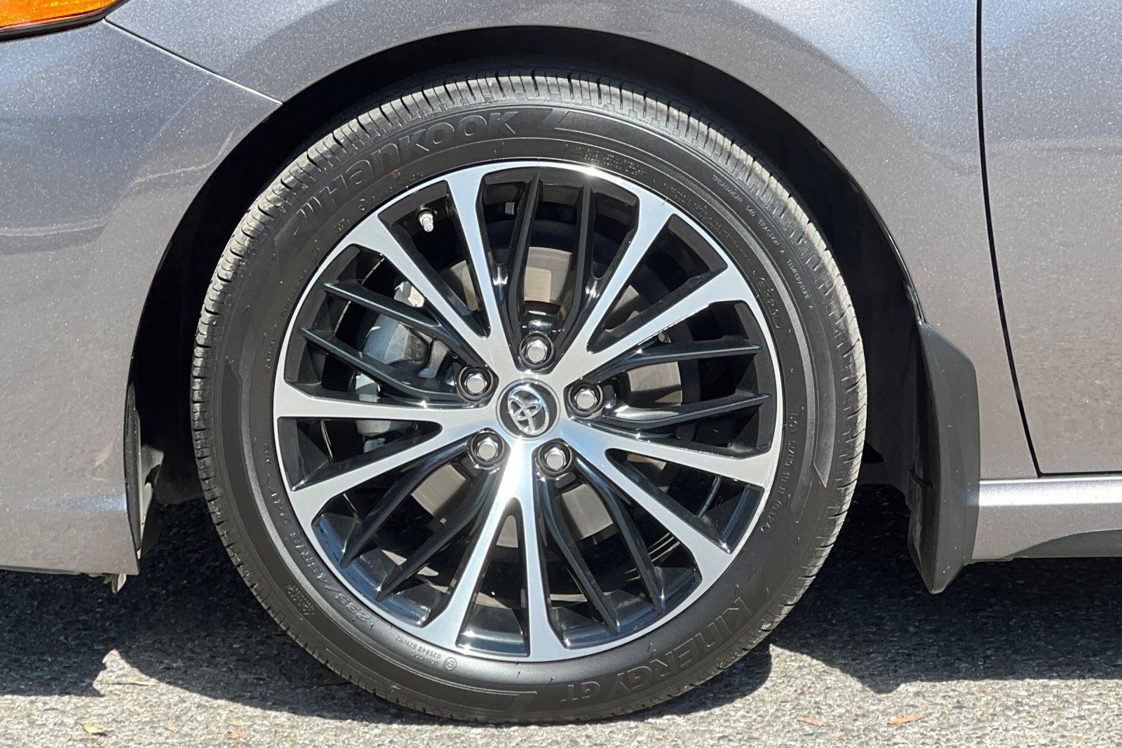 2018 Toyota Camry Hybrid SE