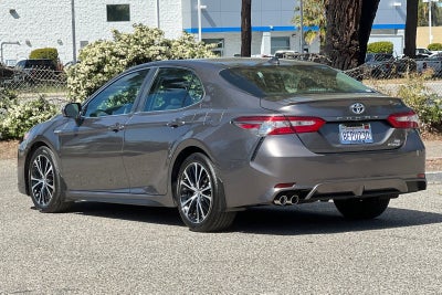 2018 Toyota Camry Hybrid SE