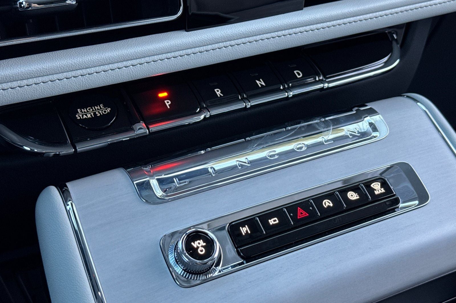 2025 Lincoln Aviator Reserve Equipment Group 200A