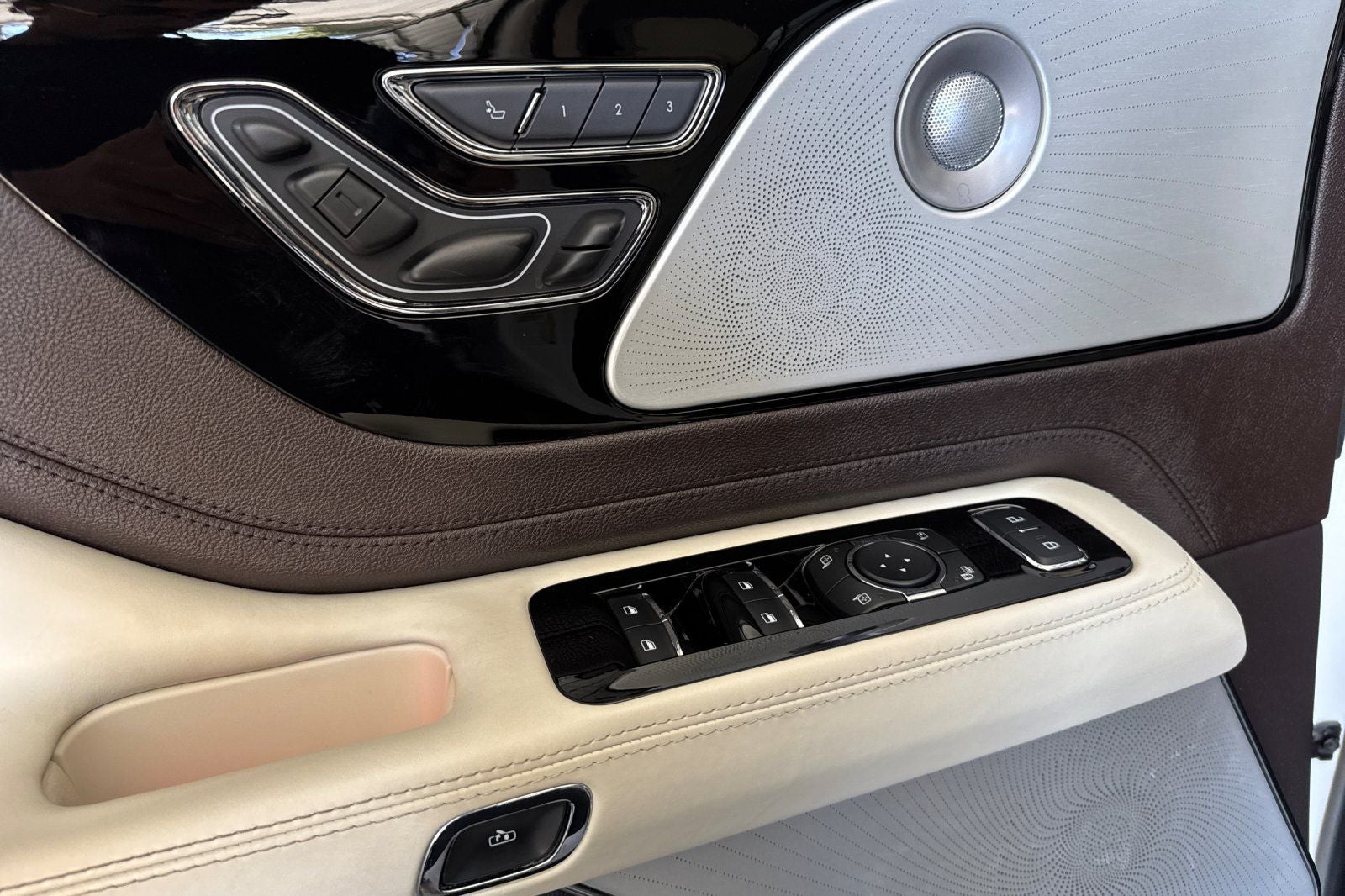 2023 Lincoln Aviator Black Label Premium