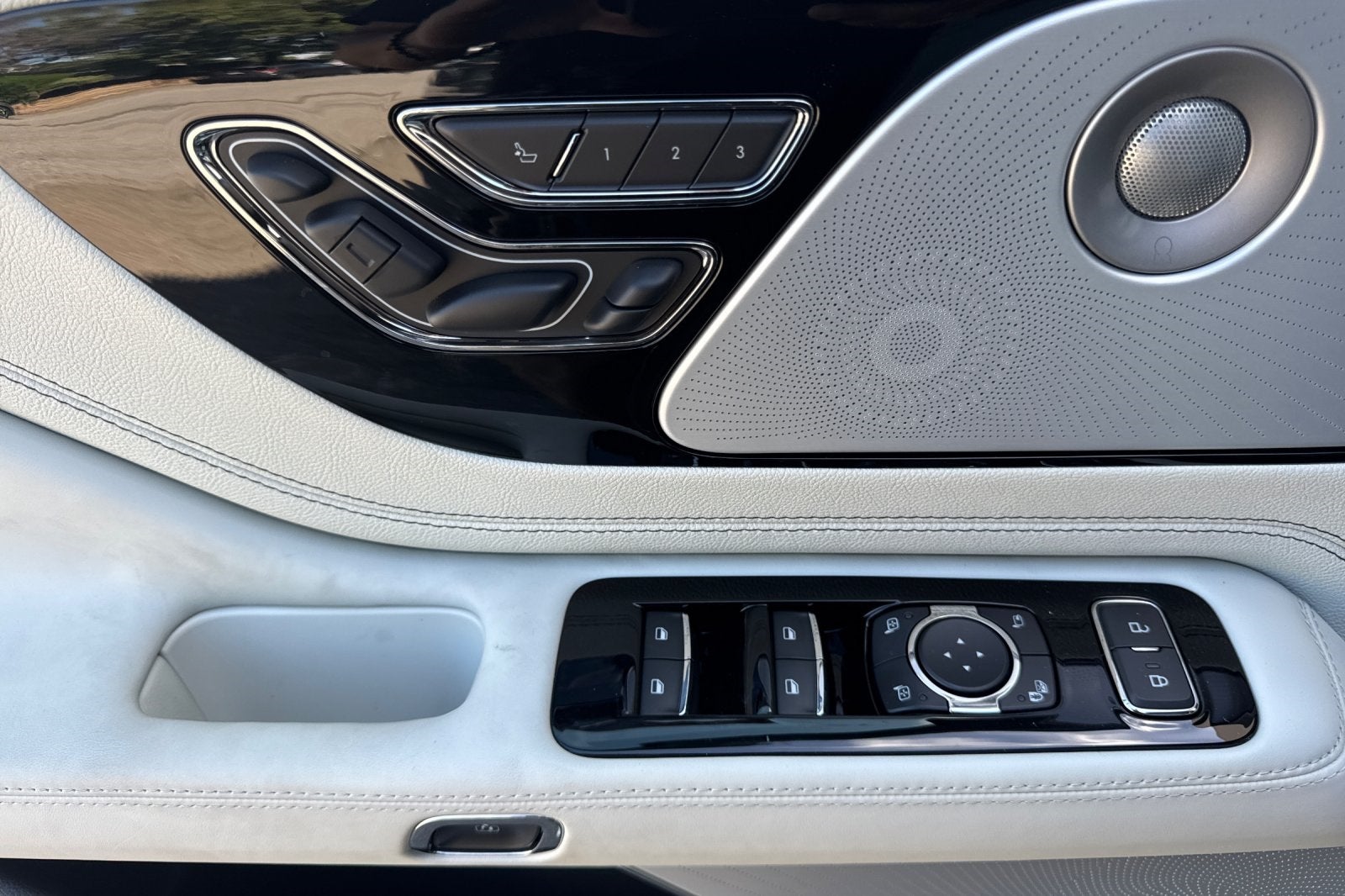 2025 Lincoln Aviator Black Label