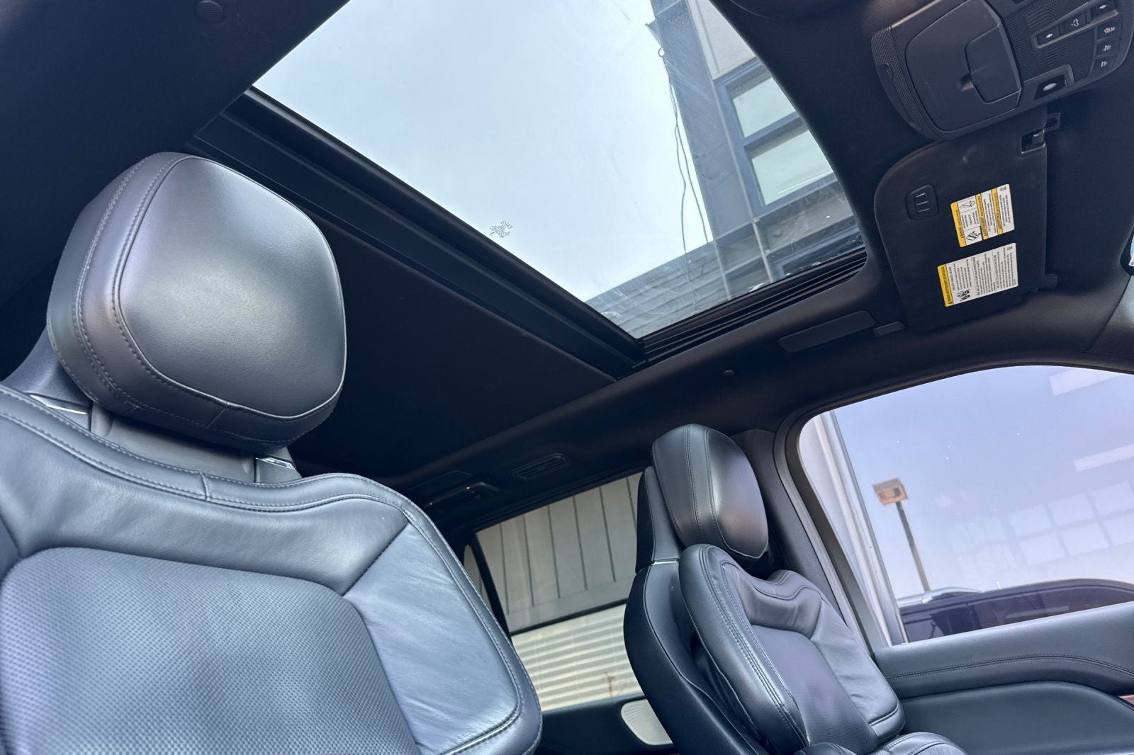 2023 Lincoln Navigator Reserve Equipment Group 201A Reserve I