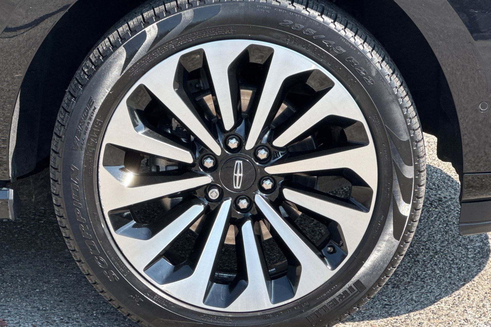 2023 Lincoln Navigator Reserve Equipment Group 201A Reserve I