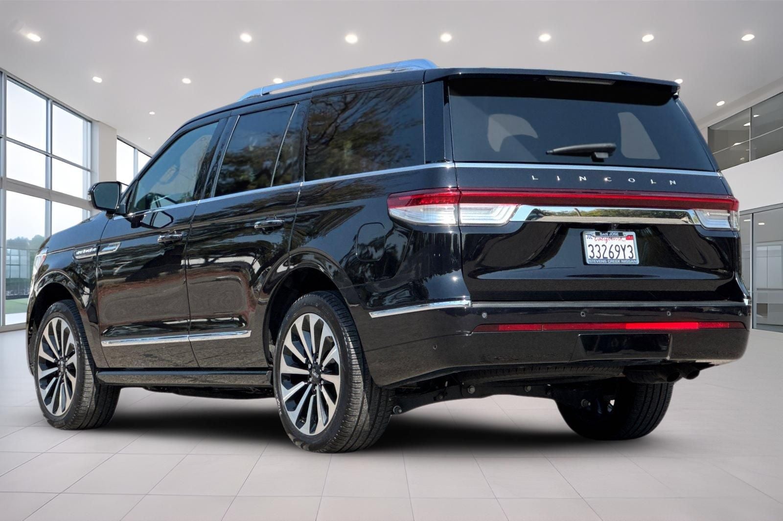 2023 Lincoln Navigator Reserve Equipment Group 201A Reserve I
