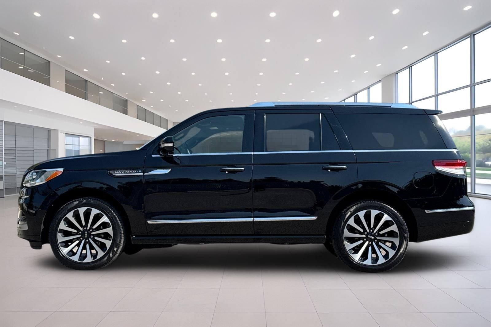 2023 Lincoln Navigator Reserve Equipment Group 201A Reserve I