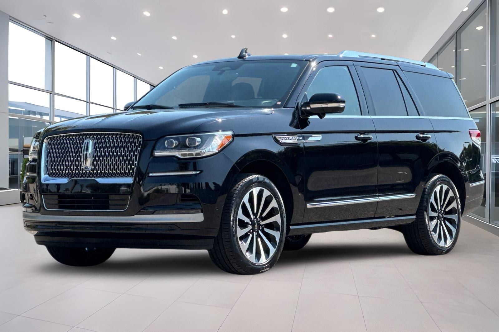 2023 Lincoln Navigator Reserve Equipment Group 201A Reserve I