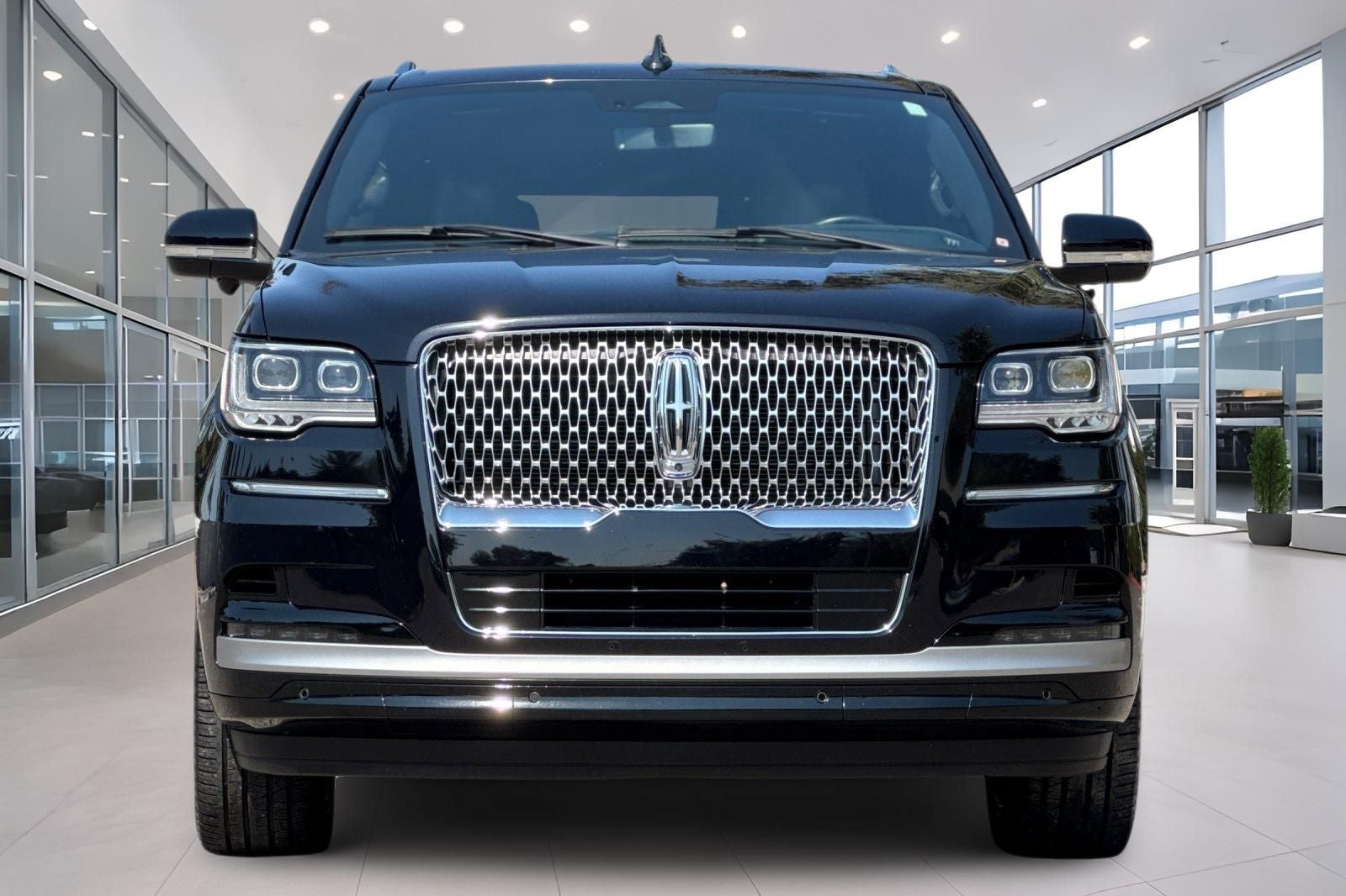 2023 Lincoln Navigator Reserve Equipment Group 201A Reserve I