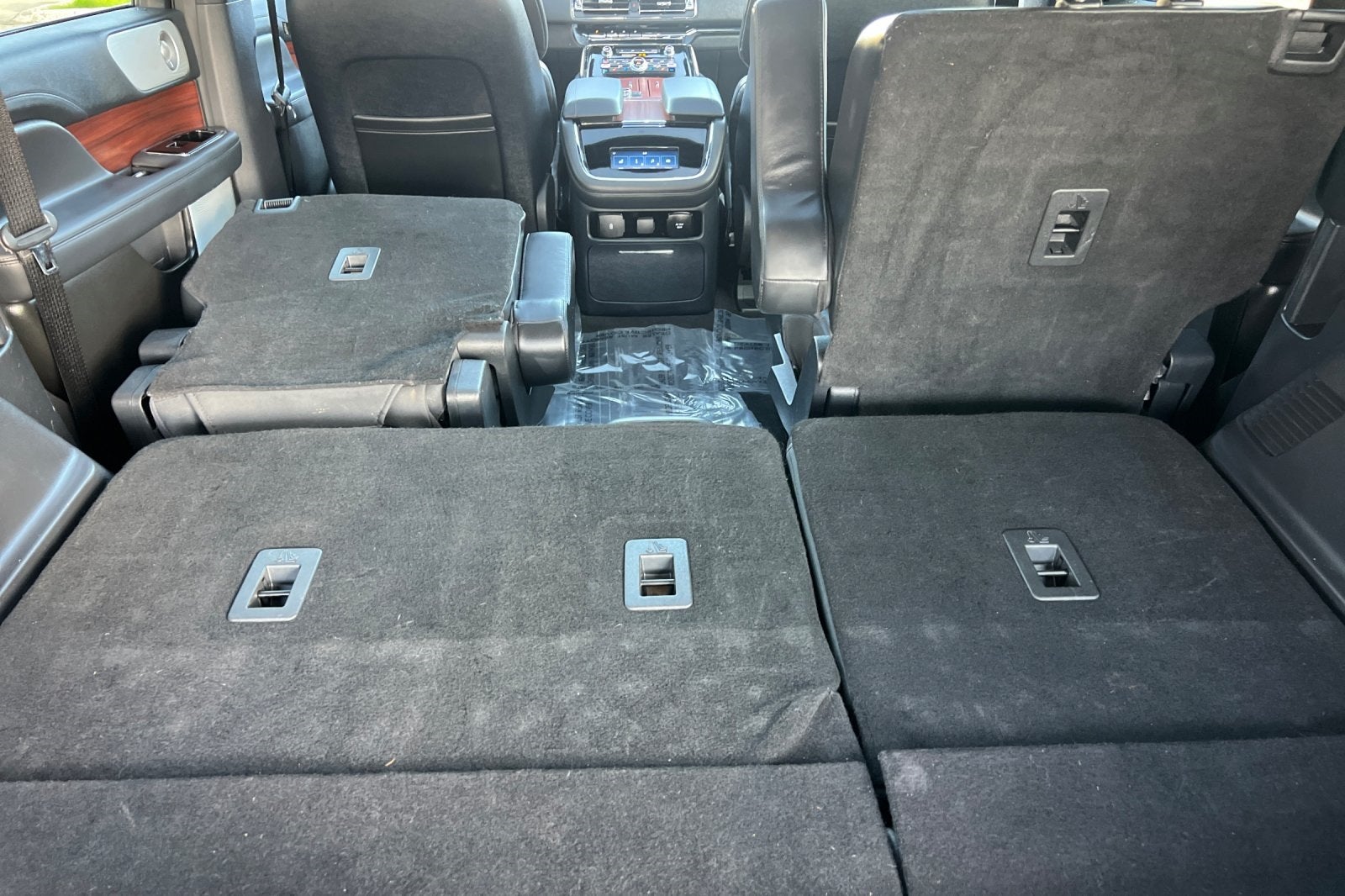 2023 Lincoln Navigator Reserve Equipment Group 201A Reserve I