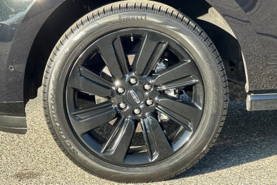 2023 Lincoln Navigator Reserve Equipment Group 201A Reserve I