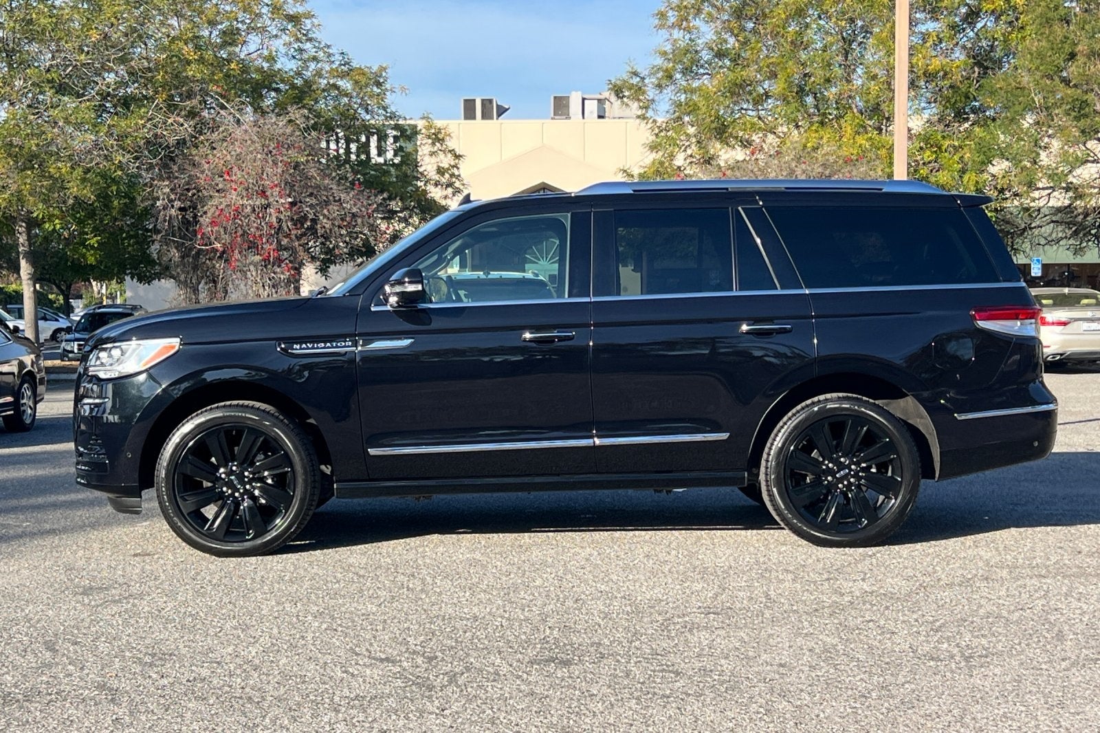 2023 Lincoln Navigator Reserve Equipment Group 201A Reserve I