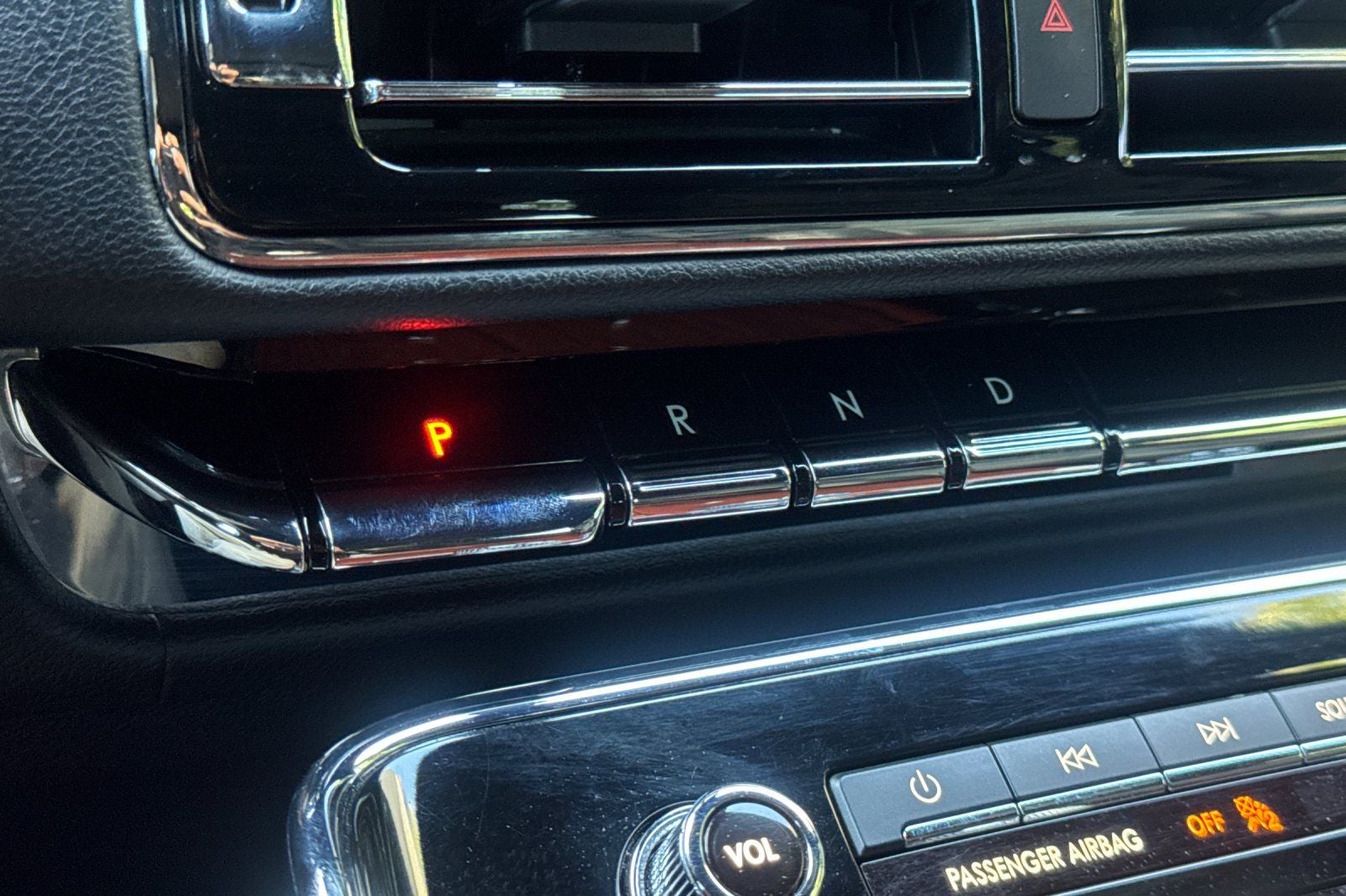 2021 Lincoln Navigator Reserve Equipment Group 208A