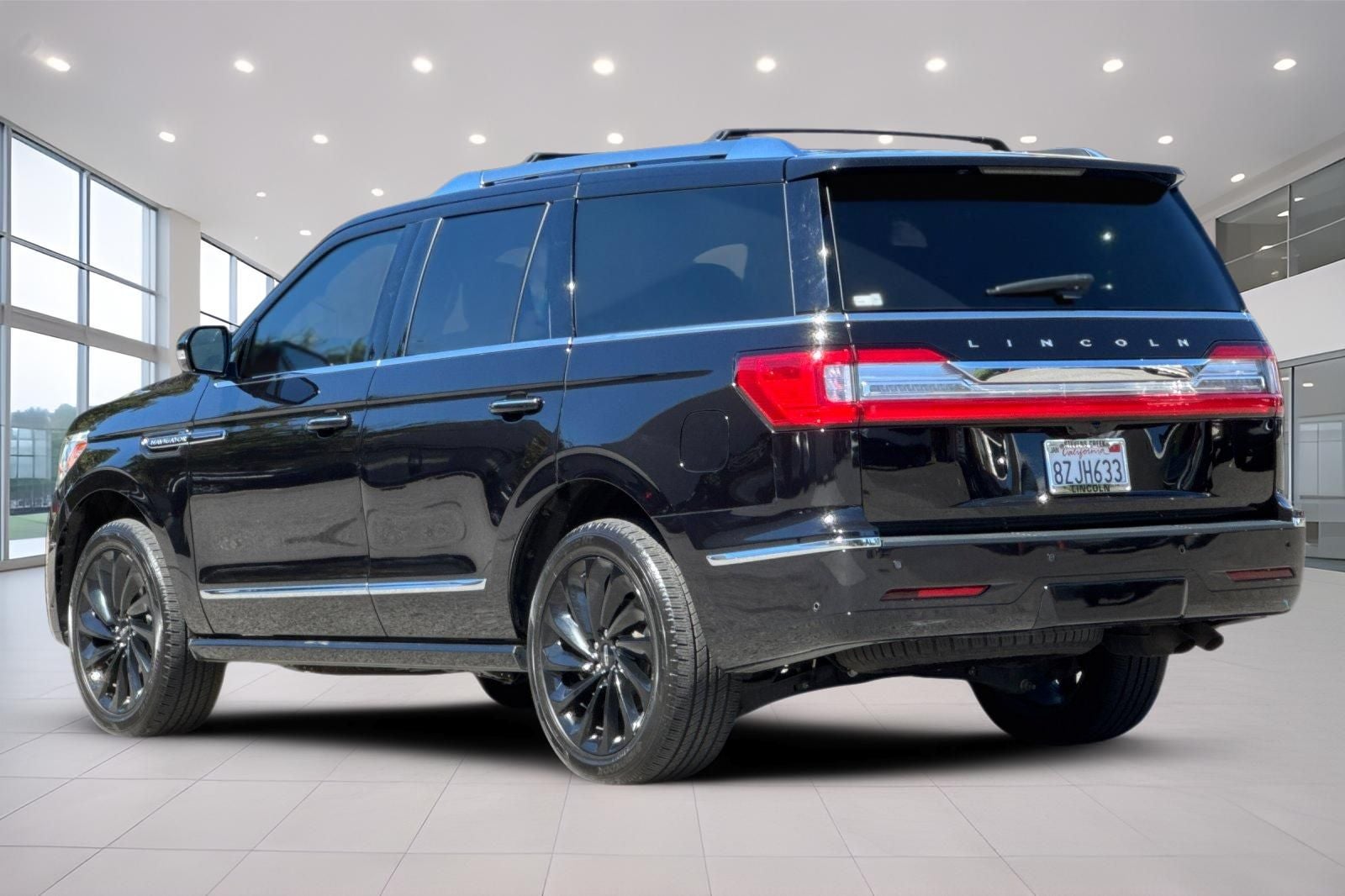 2021 Lincoln Navigator Reserve Equipment Group 208A