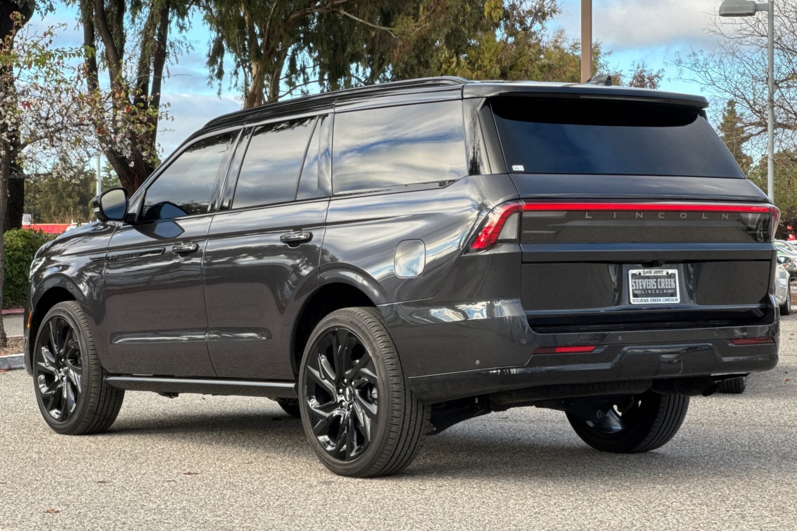 2025 Lincoln Navigator Black Label Equipment Group 800A Black Label