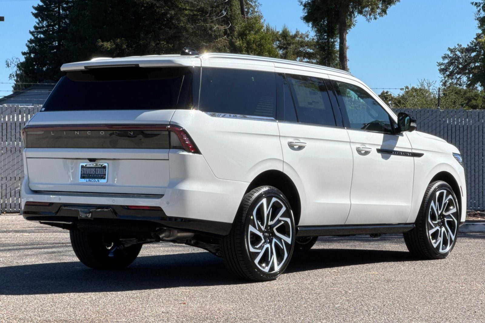 2027 Lincoln Navigator Black Label