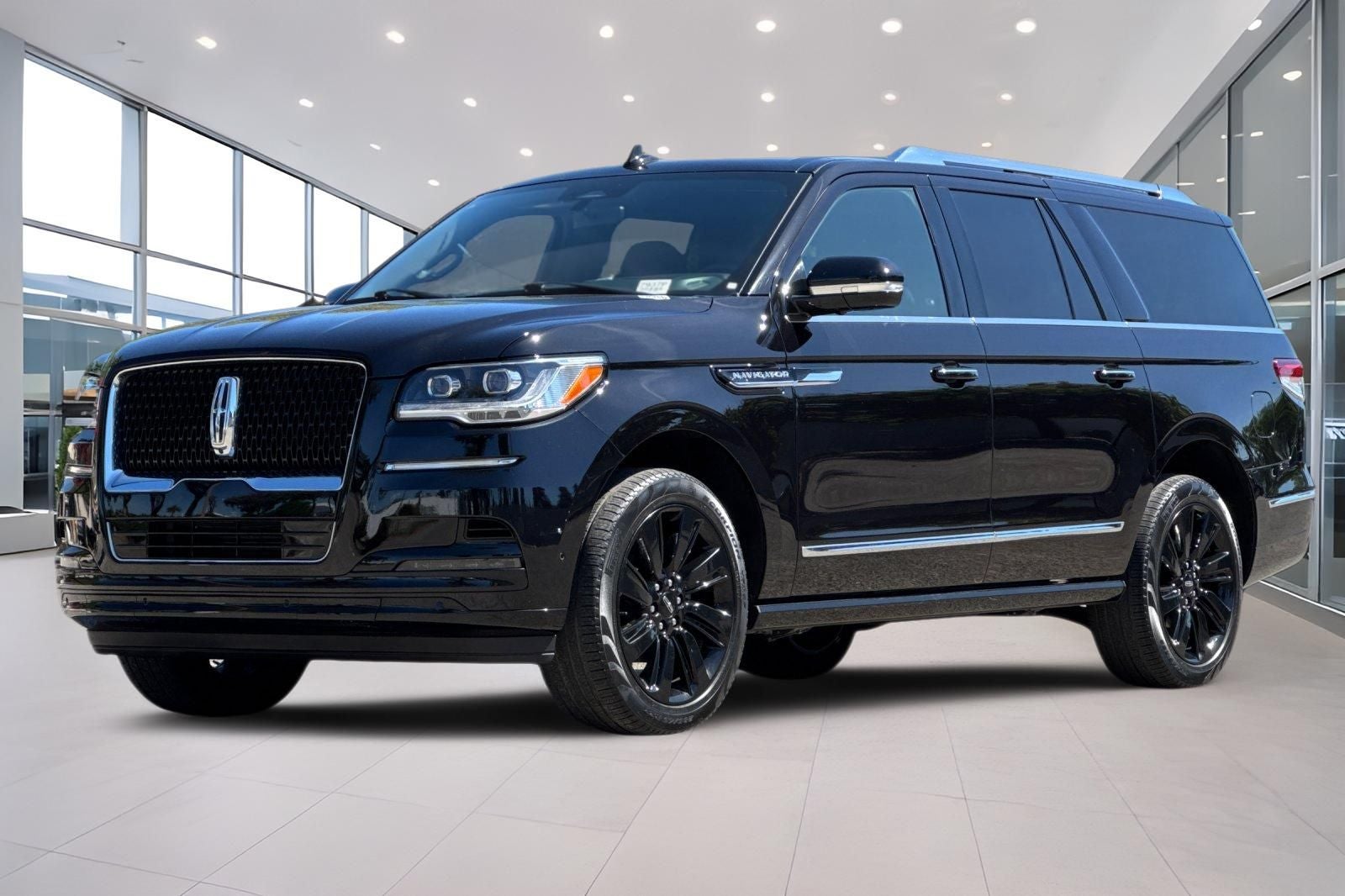 2023 Lincoln Navigator L Reserve