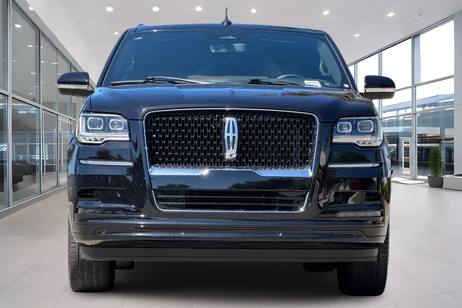 2023 Lincoln Navigator L Reserve