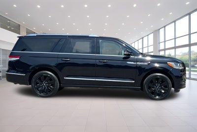 2023 Lincoln Navigator L Reserve
