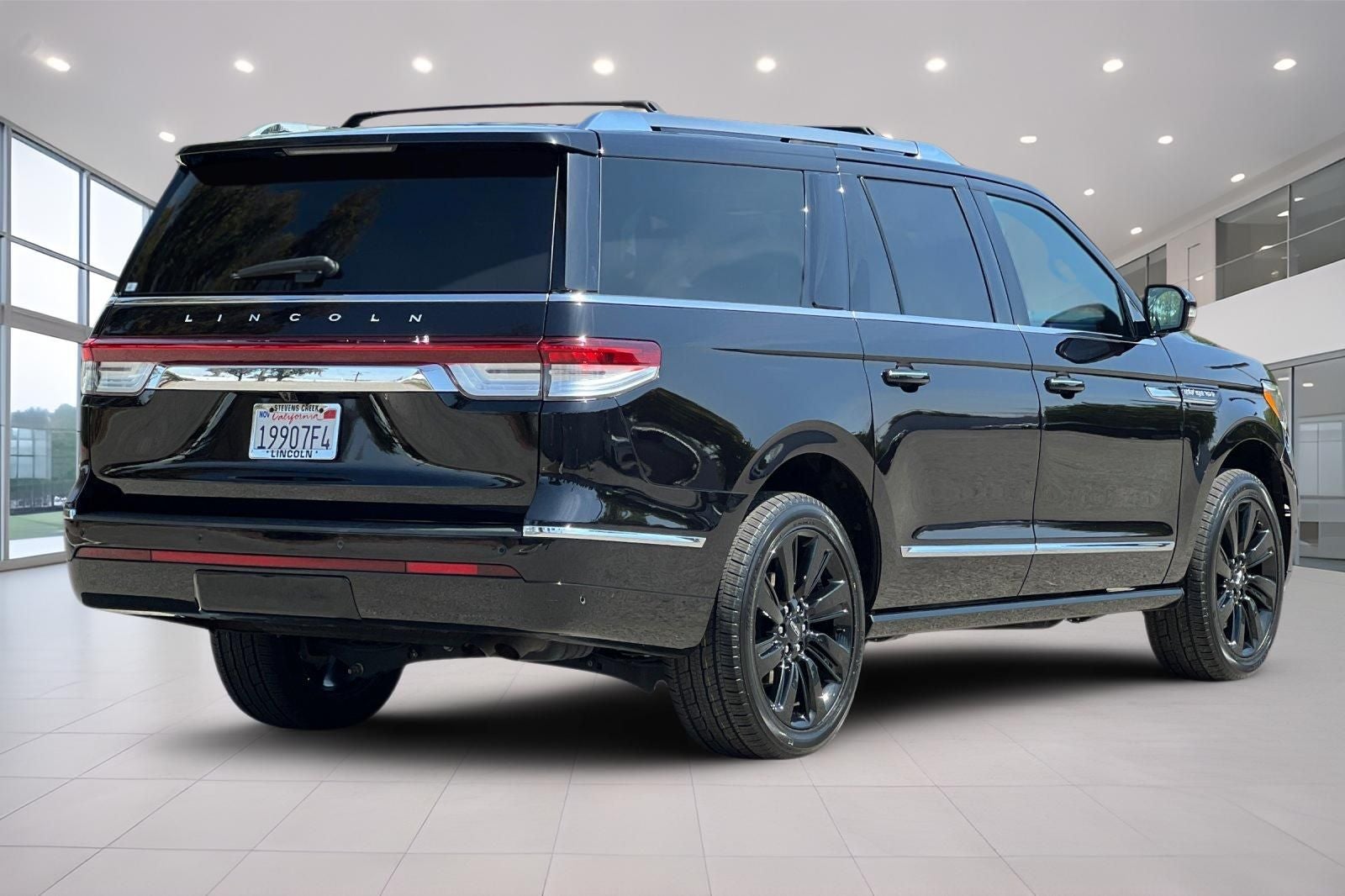2023 Lincoln Navigator L Reserve