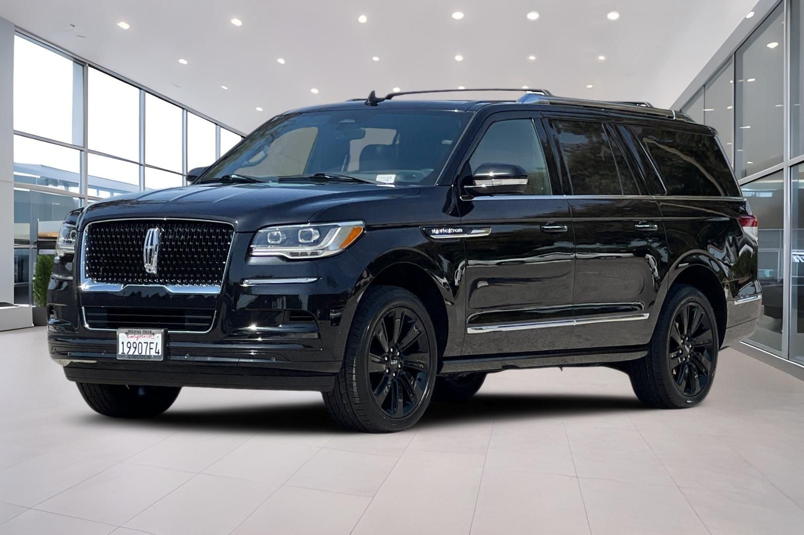 2023 Lincoln Navigator L Reserve
