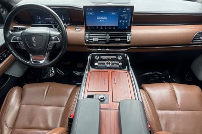 2023 Lincoln Navigator L Reserve Equipment Group 201A Reserve I