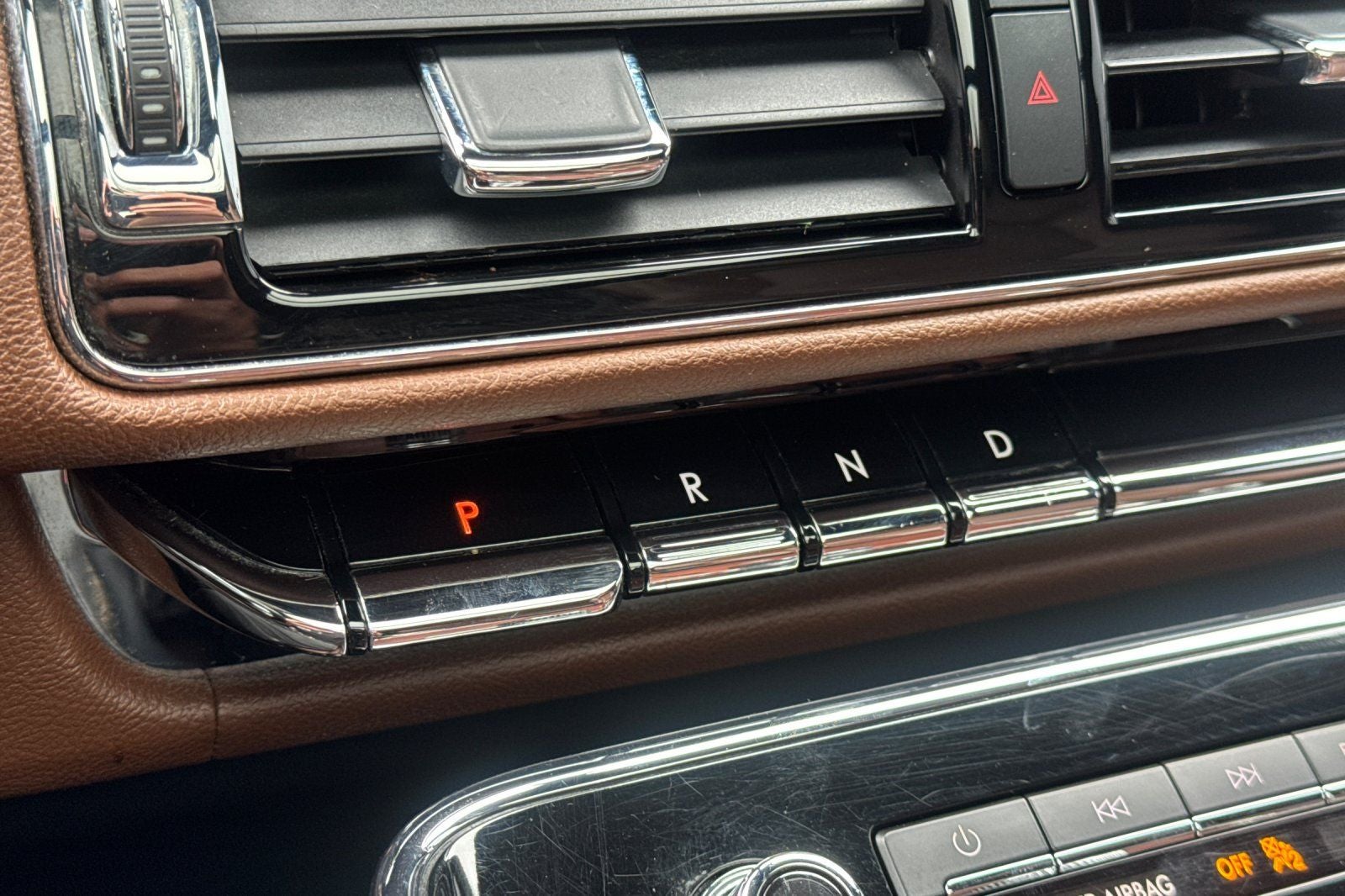 2023 Lincoln Navigator L Reserve Equipment Group 201A Reserve I