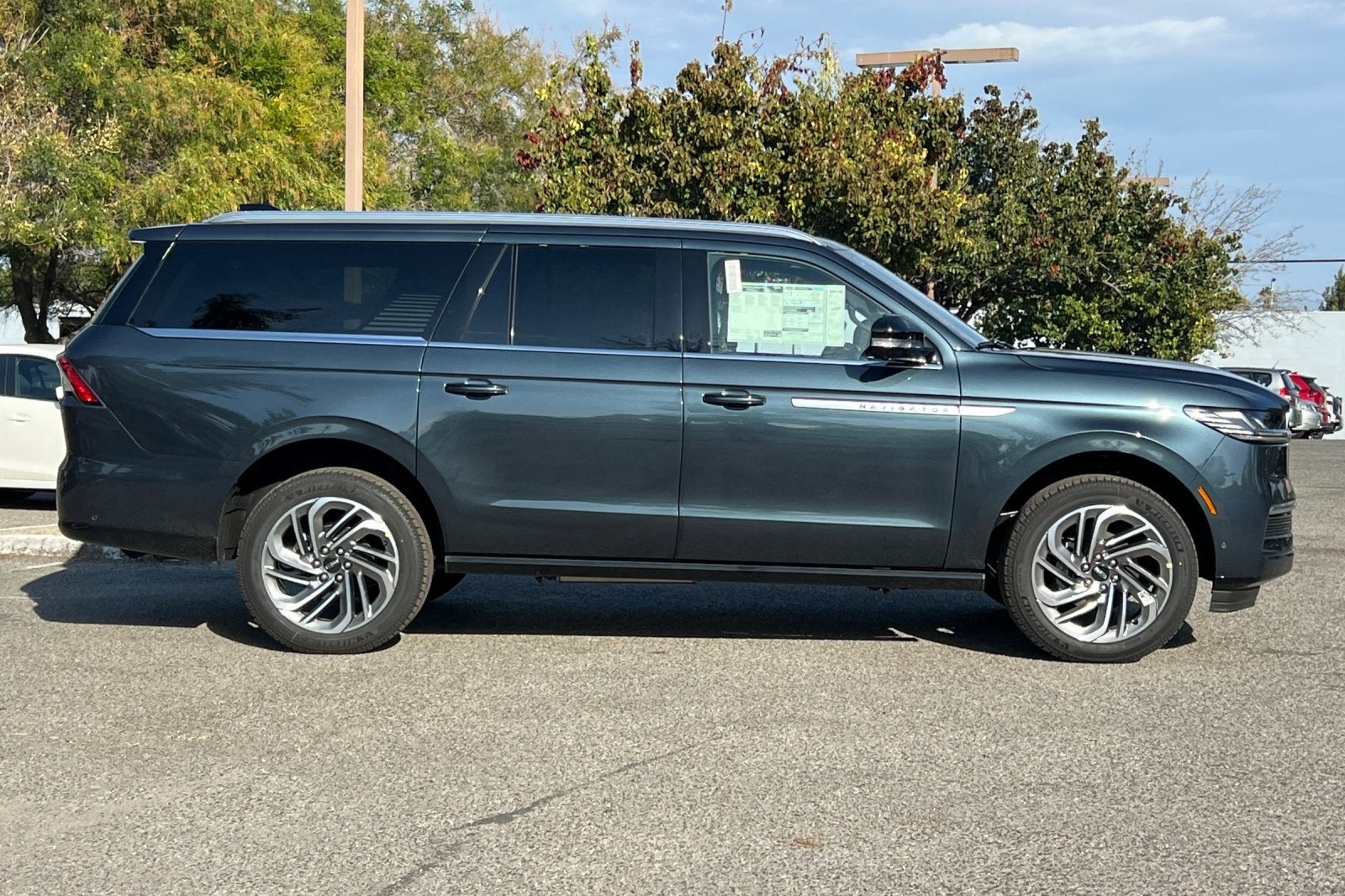 2025 Lincoln Navigator L Reserve