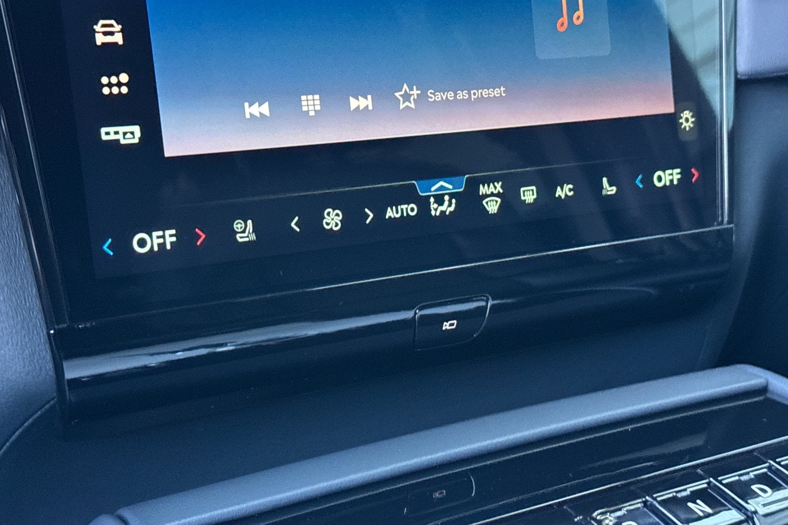 2025 Lincoln Navigator L Reserve