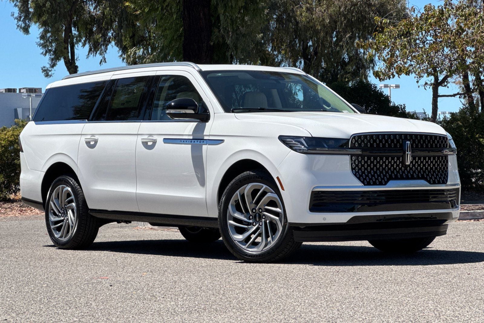 2027 Lincoln Navigator L Reserve