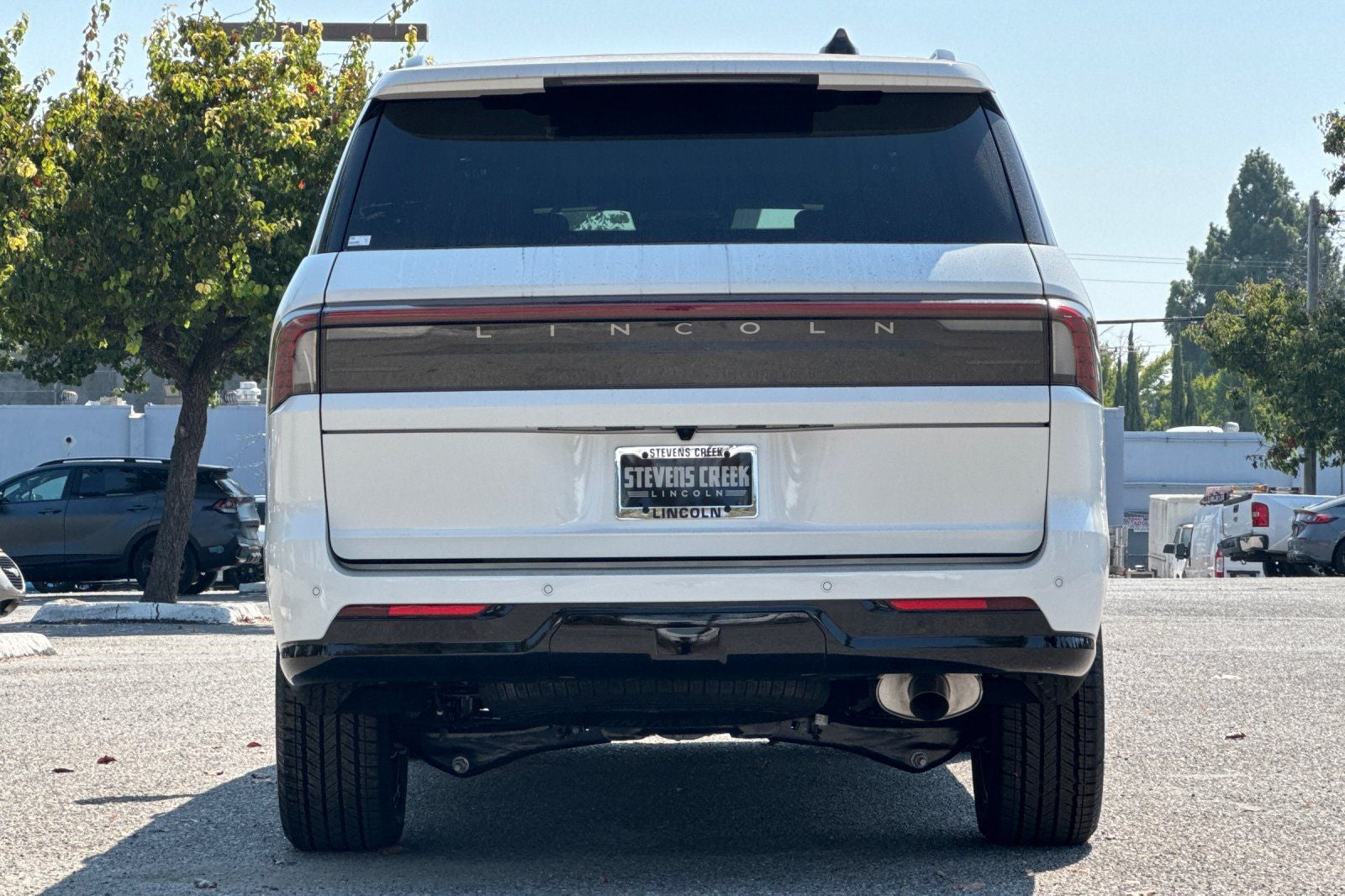 2027 Lincoln Navigator L Reserve