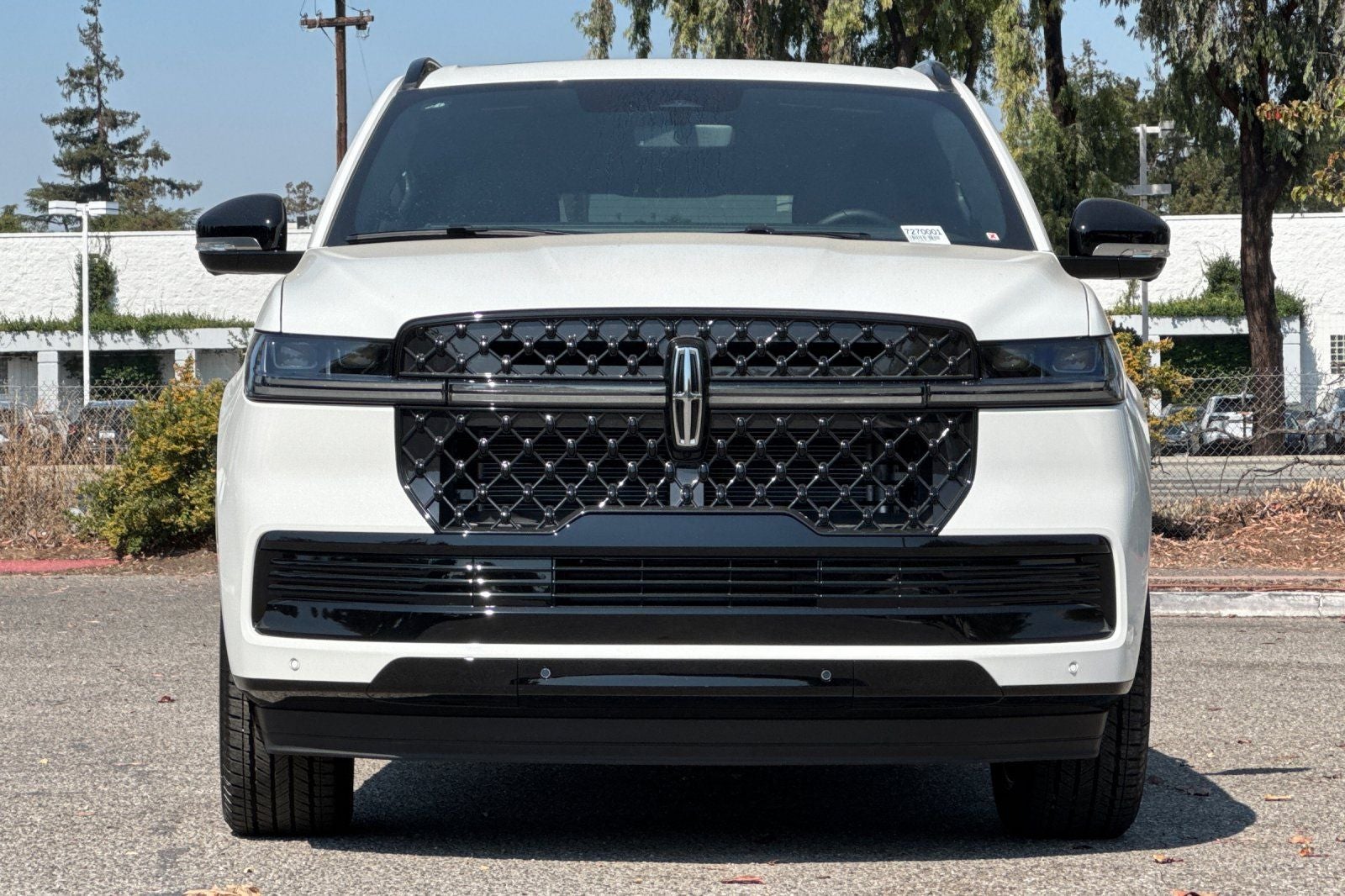 2027 Lincoln Navigator L Reserve