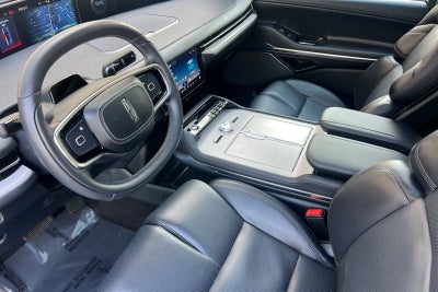 2025 Lincoln Navigator L Reserve Equipment Group 202A Reserve II