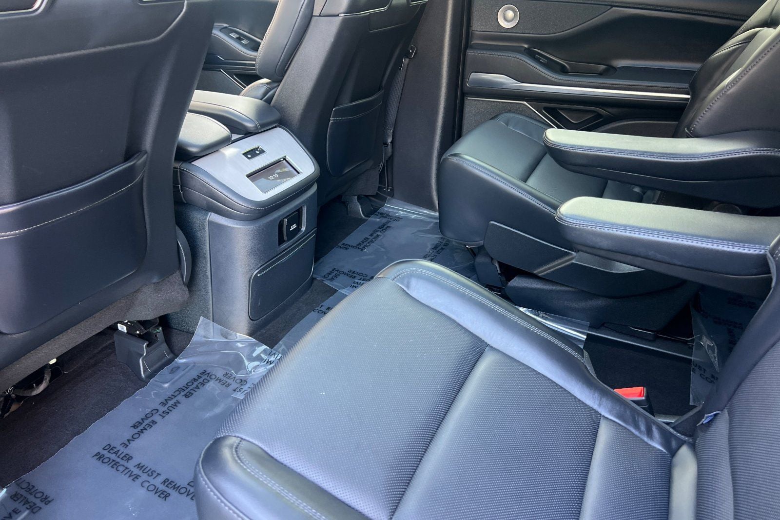 2025 Lincoln Navigator L Reserve Equipment Group 202A Reserve II