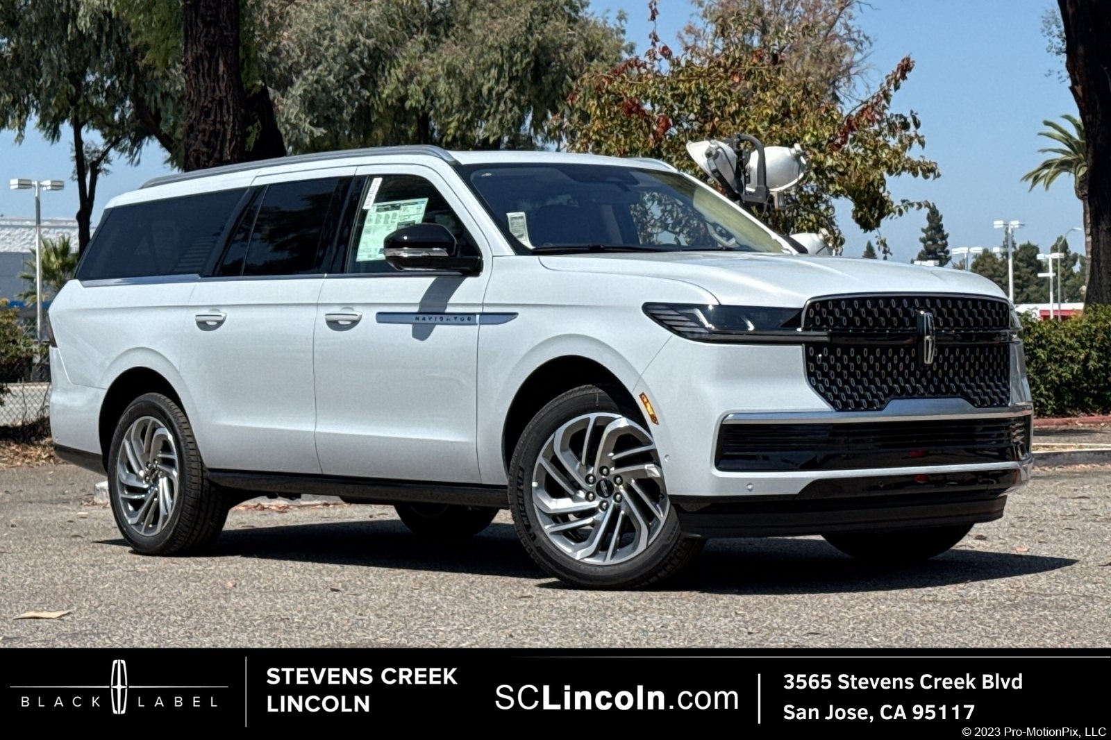 2025 Lincoln Navigator L Reserve