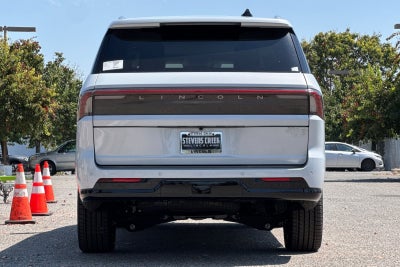2025 Lincoln Navigator L Reserve