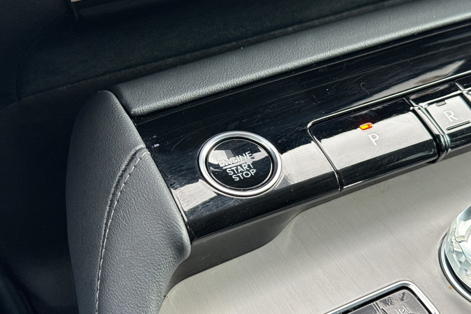 2025 Lincoln Navigator L Reserve Equipment Group 202A Reserve II