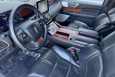 2021 Lincoln Navigator L Reserve Equipment Group 208A Reserve Monochromatic
