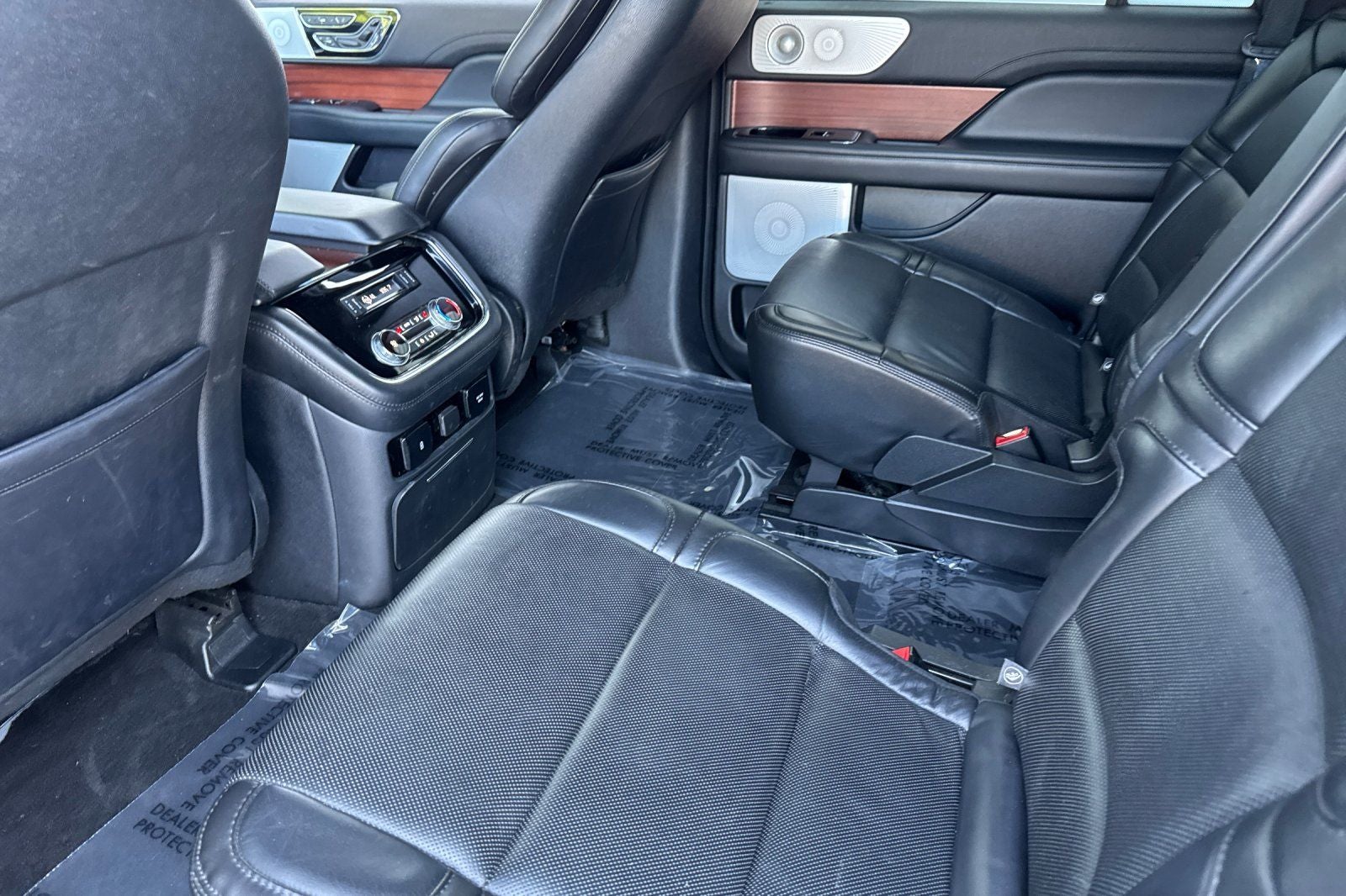 2021 Lincoln Navigator L Reserve Equipment Group 208A Reserve Monochromatic