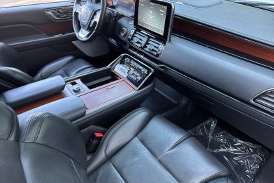 2021 Lincoln Navigator L Reserve Equipment Group 208A Reserve Monochromatic