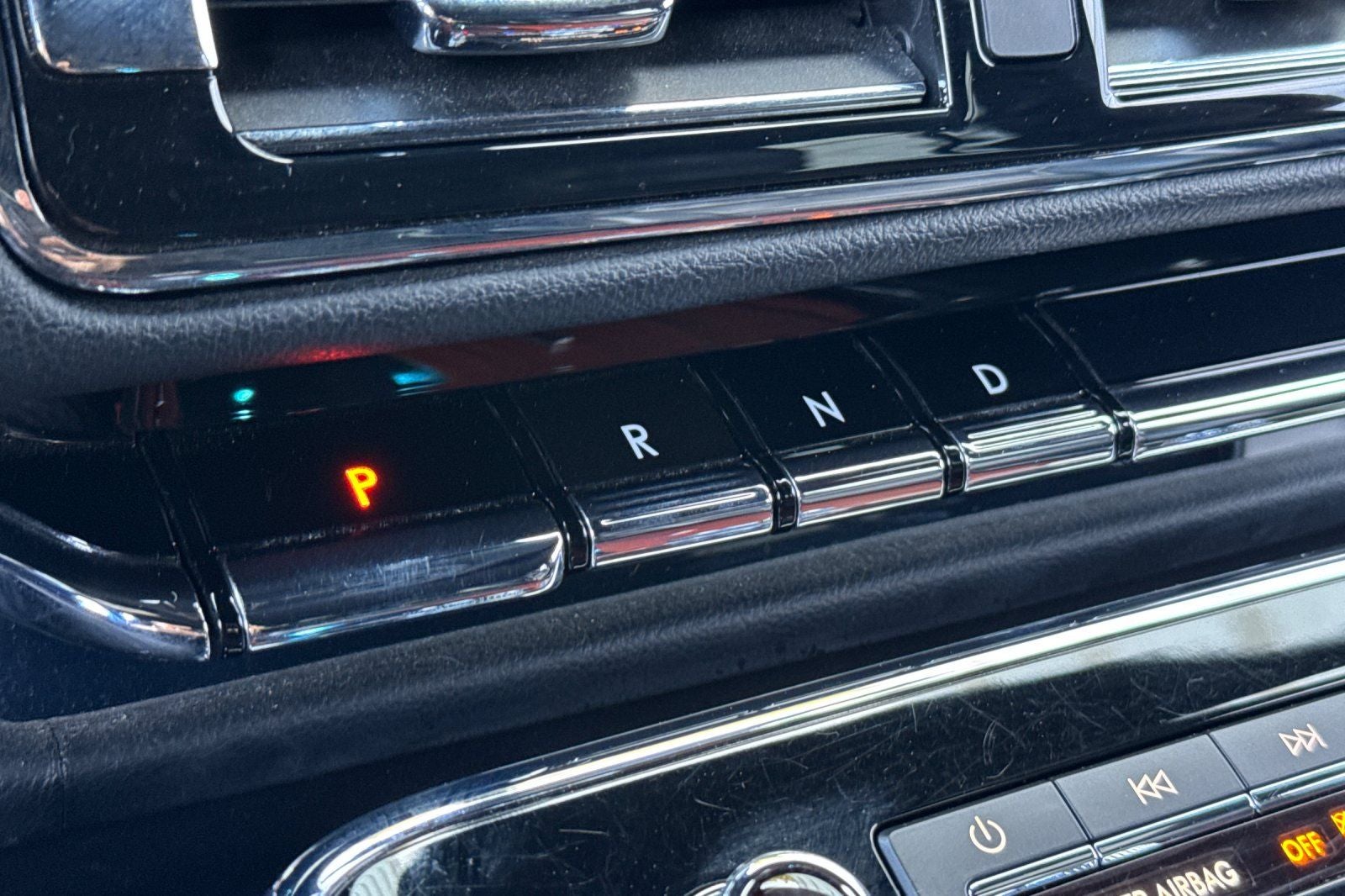 2021 Lincoln Navigator L Reserve Equipment Group 208A Reserve Monochromatic