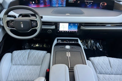 2027 Lincoln Navigator L Black Label