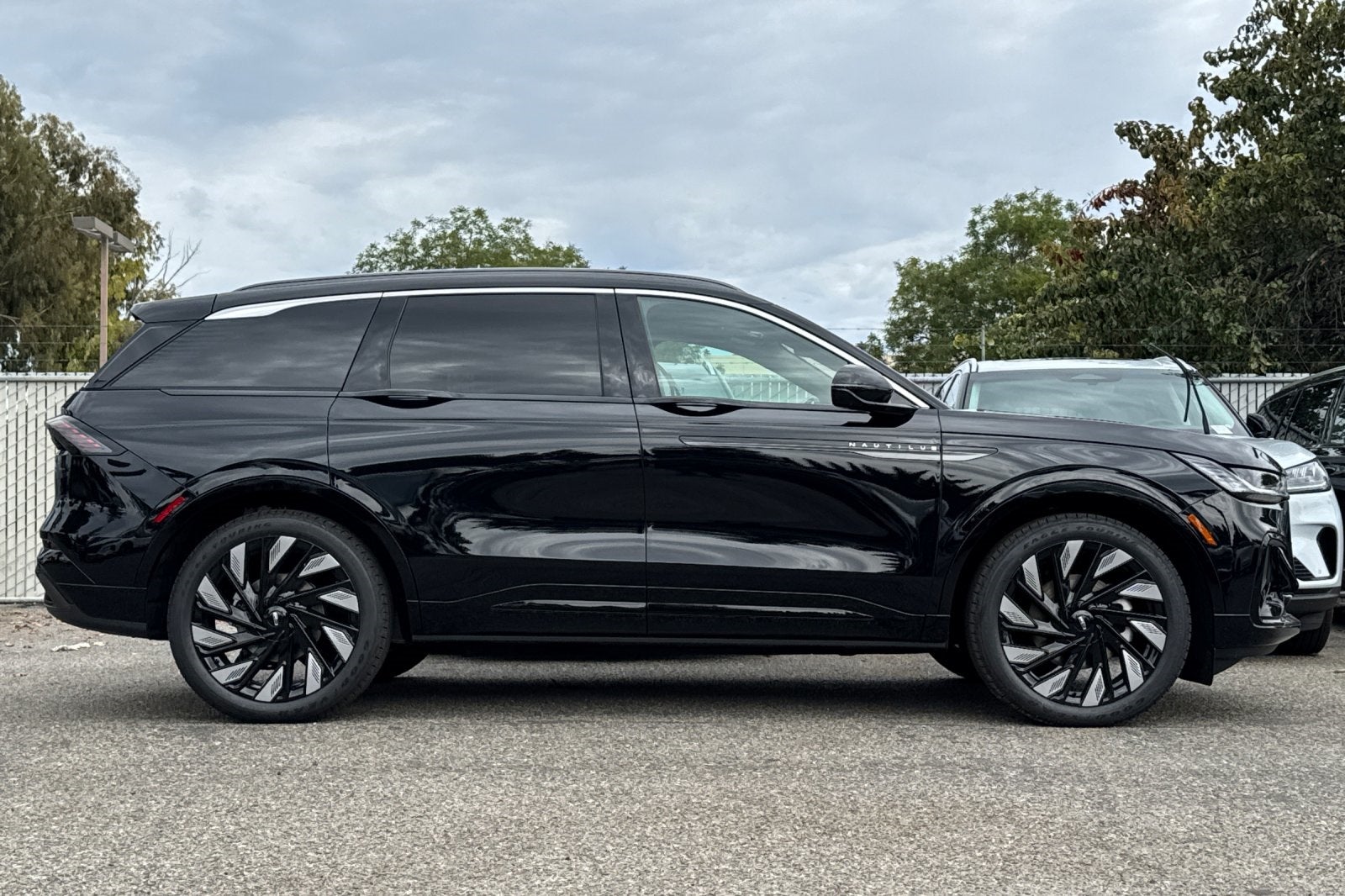 2025 Lincoln Nautilus Black Label