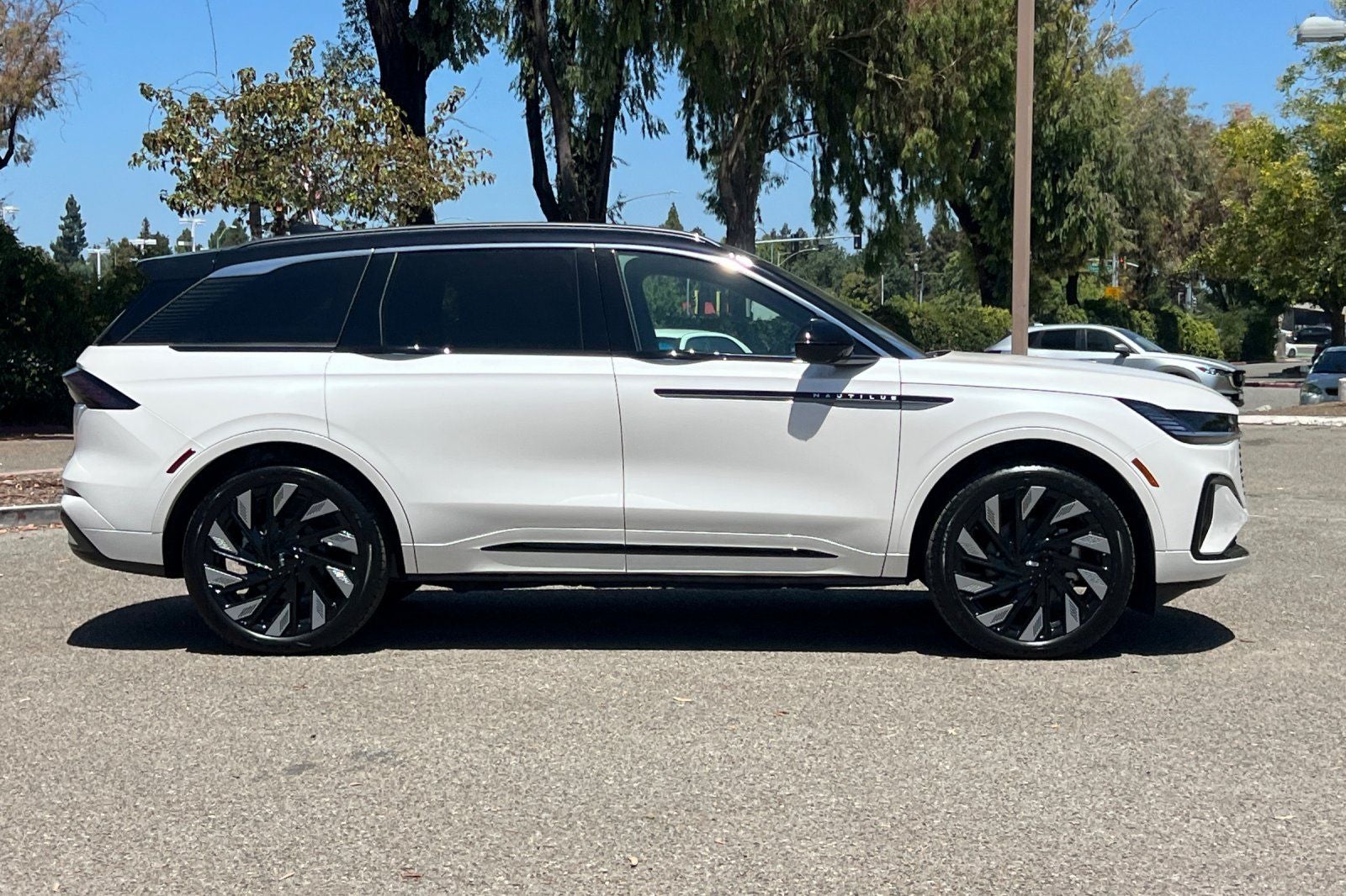 2026 Lincoln Nautilus Black Label