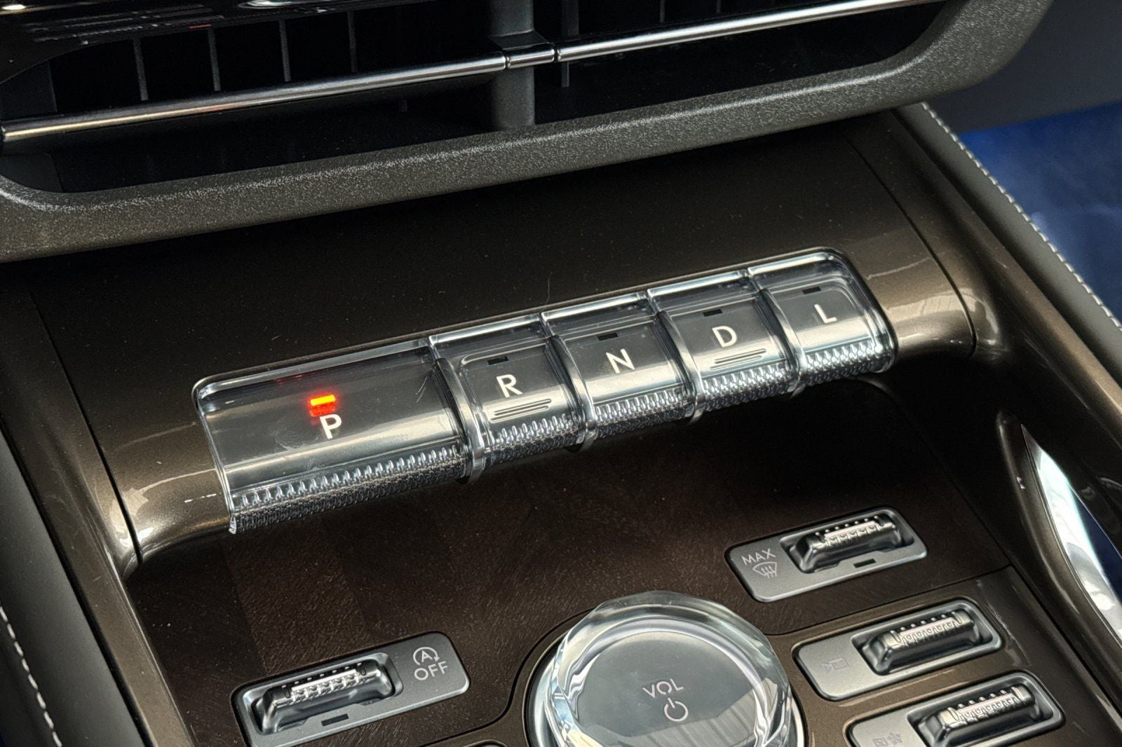 2024 Lincoln Nautilus Black Label Equipment Group 800A