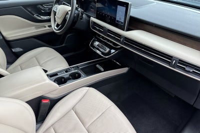 2025 Lincoln Corsair Plug-In Hybrid Grand Touring Equipment Group 302A