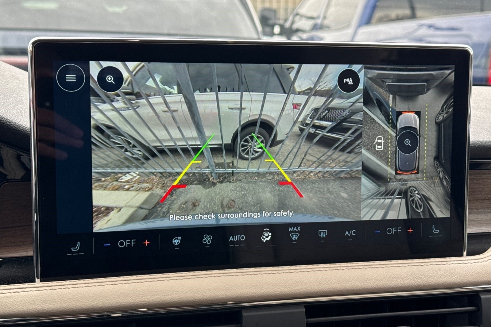 2025 Lincoln Corsair Plug-In Hybrid Grand Touring Equipment Group 302A