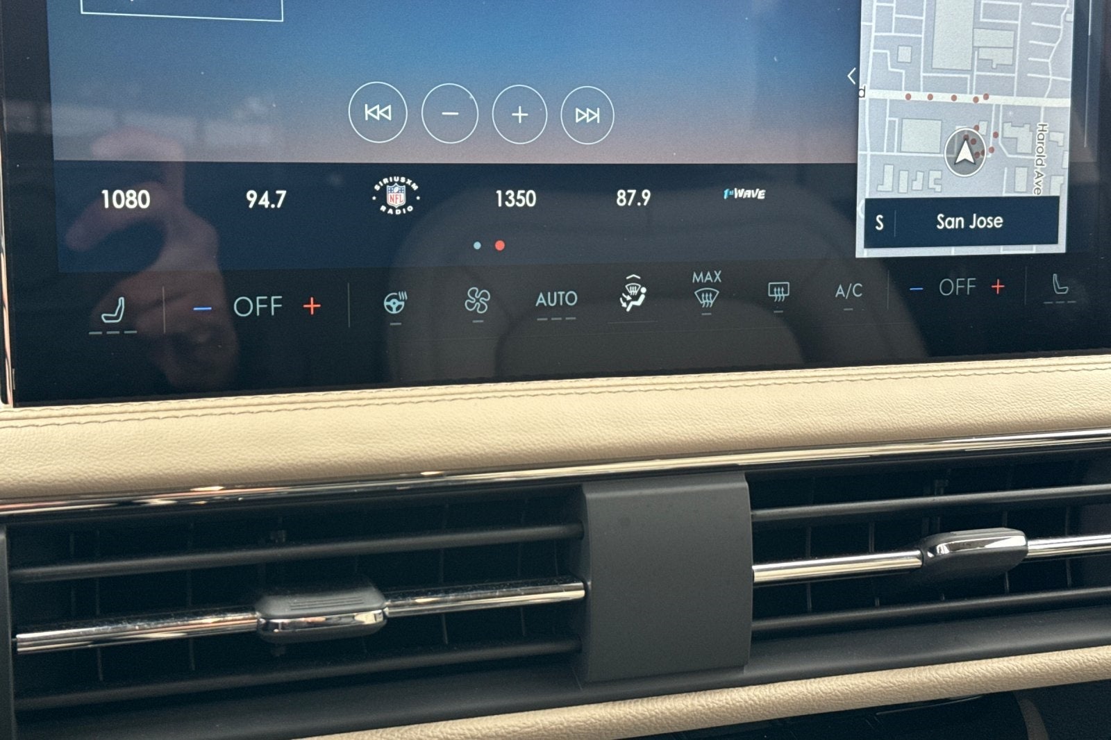 2025 Lincoln Corsair Plug-In Hybrid Grand Touring Equipment Group 302A