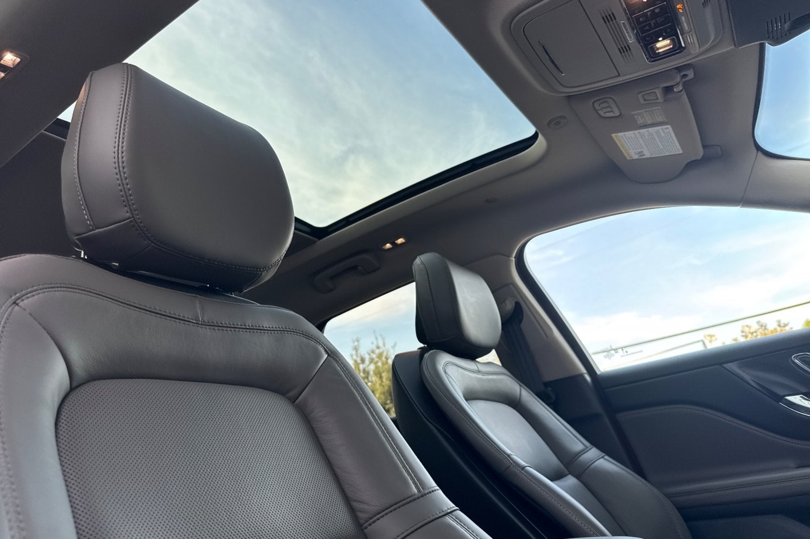 2025 Lincoln Corsair Plug-In Hybrid Grand Touring Equipment Group 302A