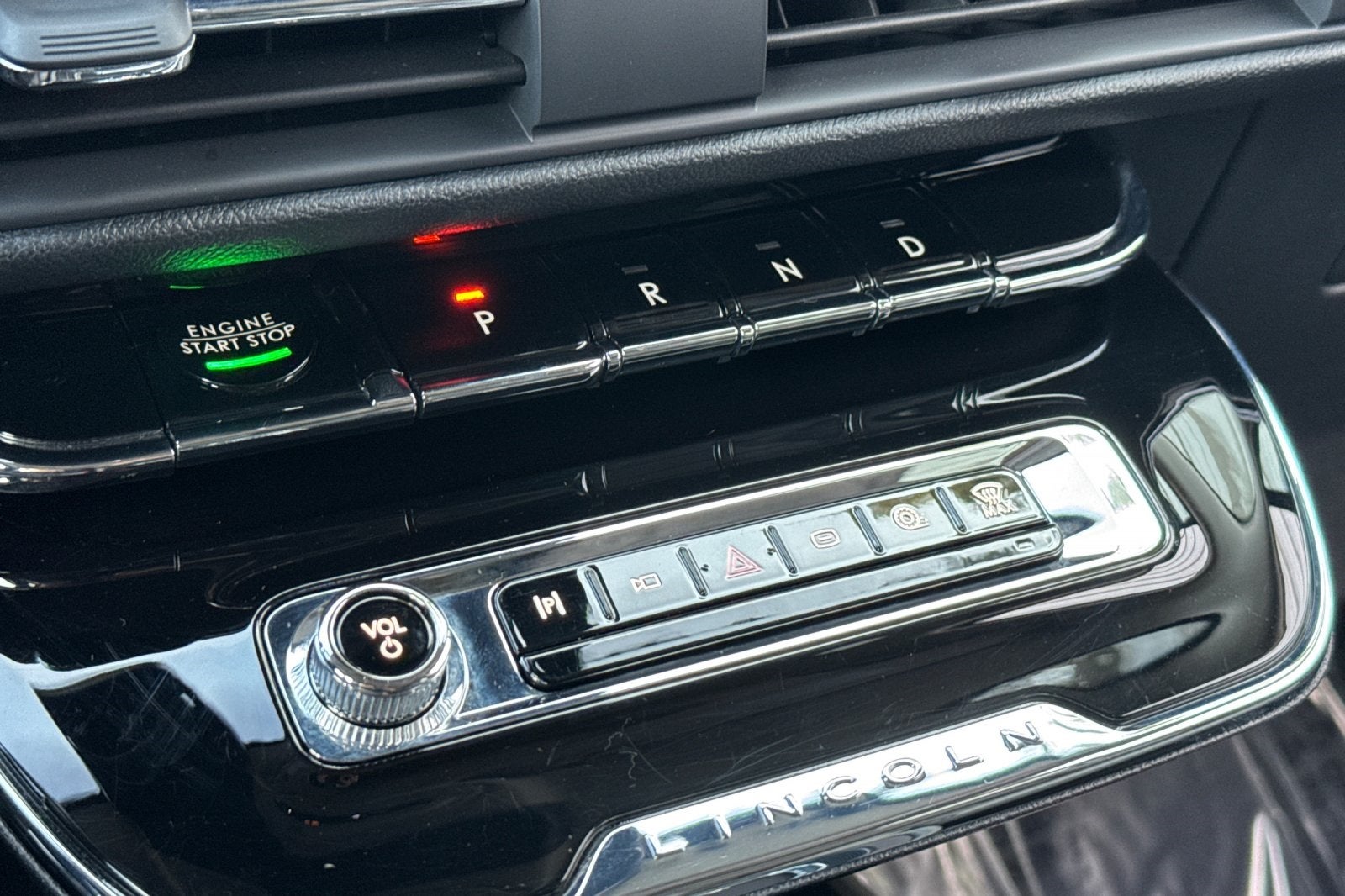 2025 Lincoln Corsair Plug-In Hybrid Grand Touring Equipment Group 302A