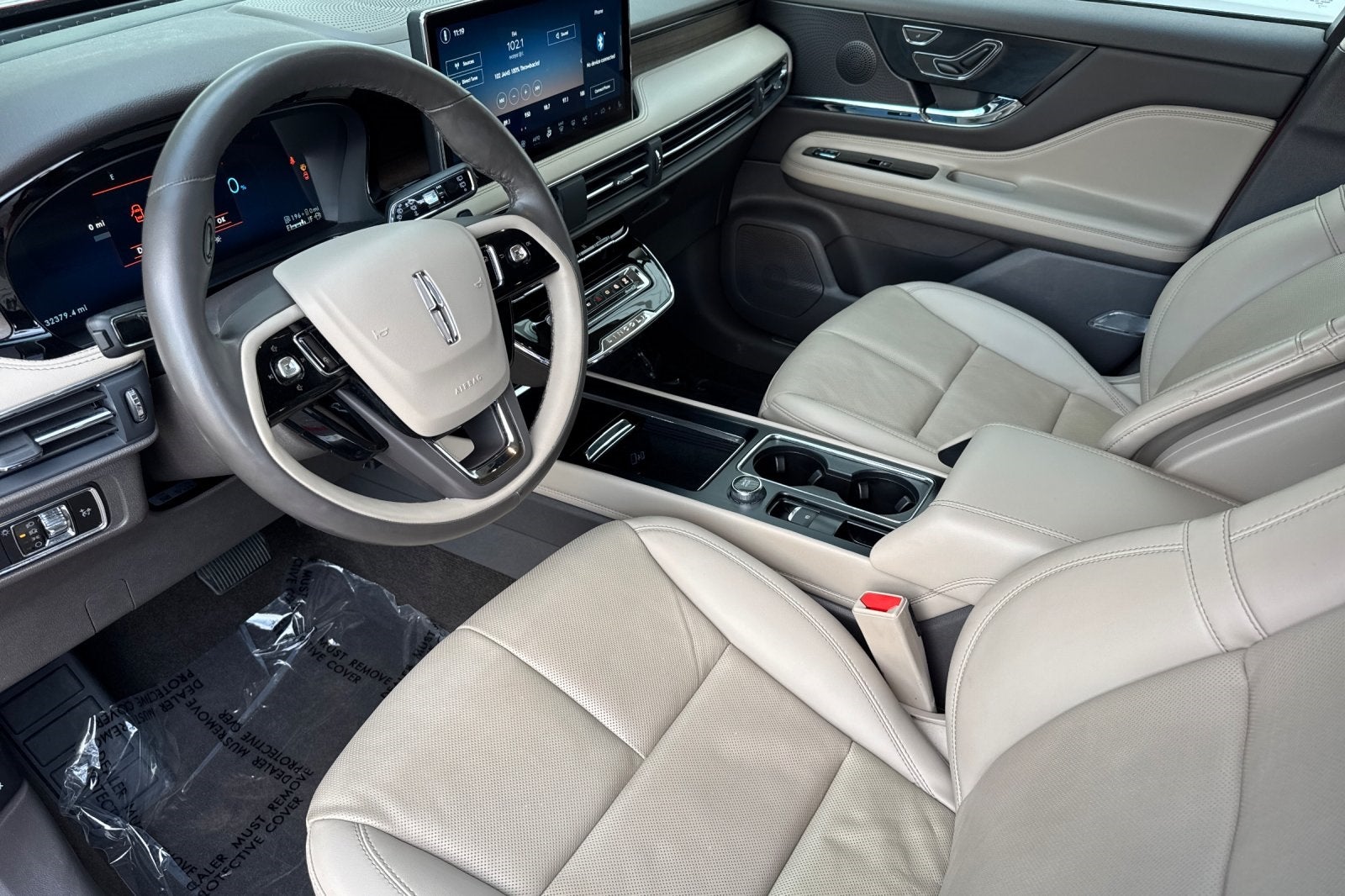 2023 Lincoln Corsair Plug-In Hybrid Grand Touring Equipment Group 301A